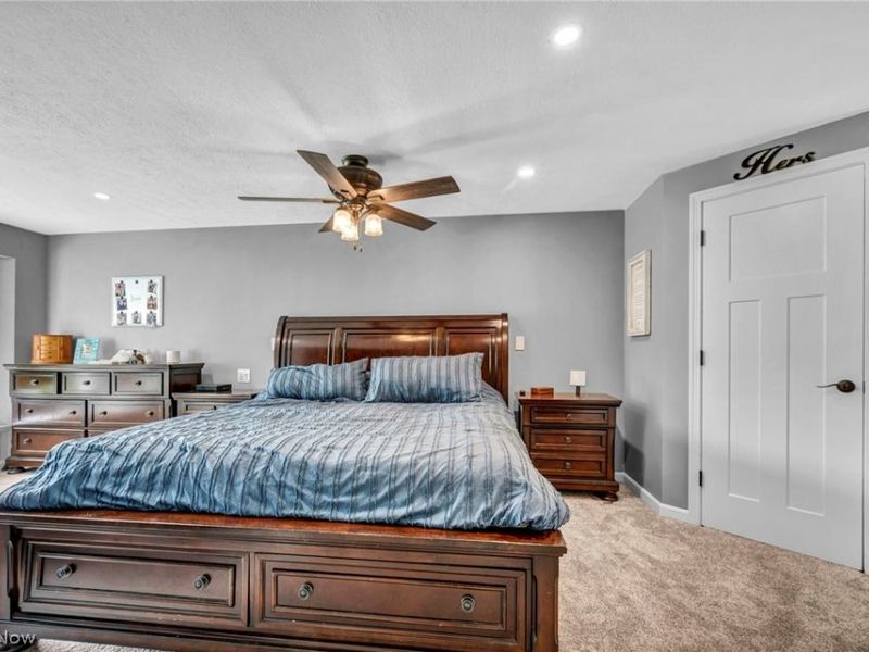 12100 Hoover Avenue NW, Uniontown, OH 44685 Photo 18
