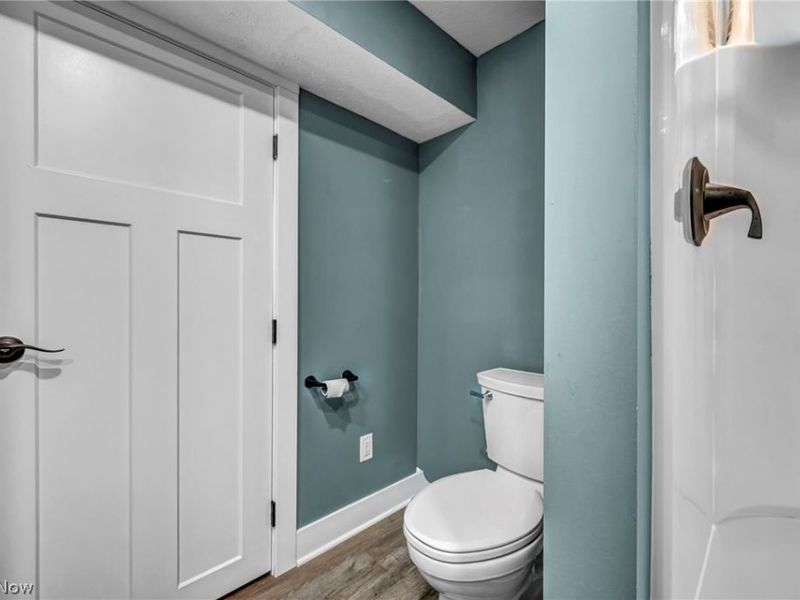 12100 Hoover Avenue NW, Uniontown, OH 44685 Photo 22