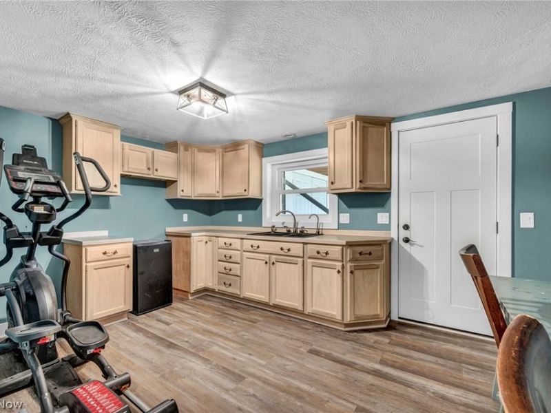12100 Hoover Avenue NW, Uniontown, OH 44685 Photo 29