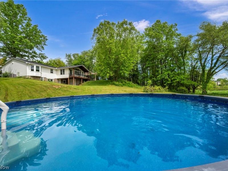12100 Hoover Avenue NW, Uniontown, OH 44685 Photo 36