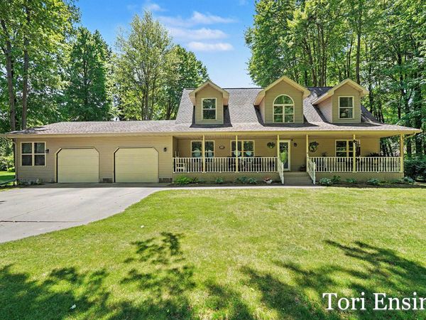 510 E General Street, Sheridan, MI 48884
