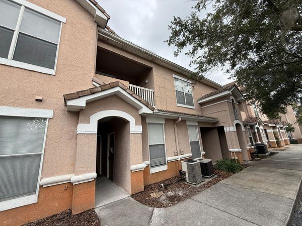 17977 VILLA CREEK DRIVE , Unit 17977, TAMPA, FL 33647