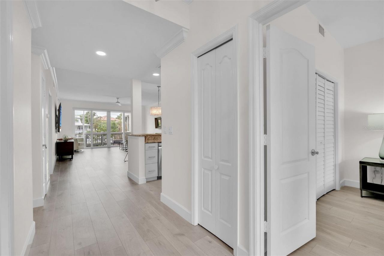 862 Hudson Avenue , Unit 862, Sarasota, FL 34236 Photo