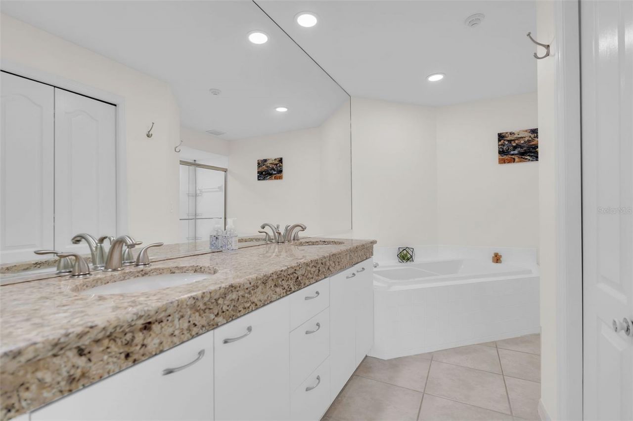862 Hudson Avenue , Unit 862, Sarasota, FL 34236 Photo