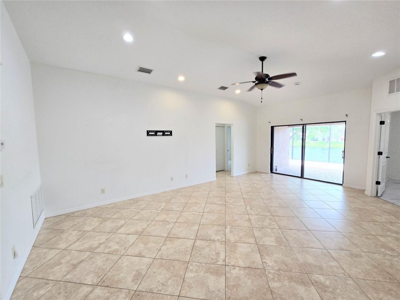 302 San Lorenzo Court, Bradenton, FL 34208 Photo