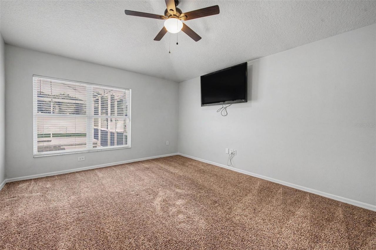4021 Lithia Ridge Boulevard, Valrico, FL 33596 Photo