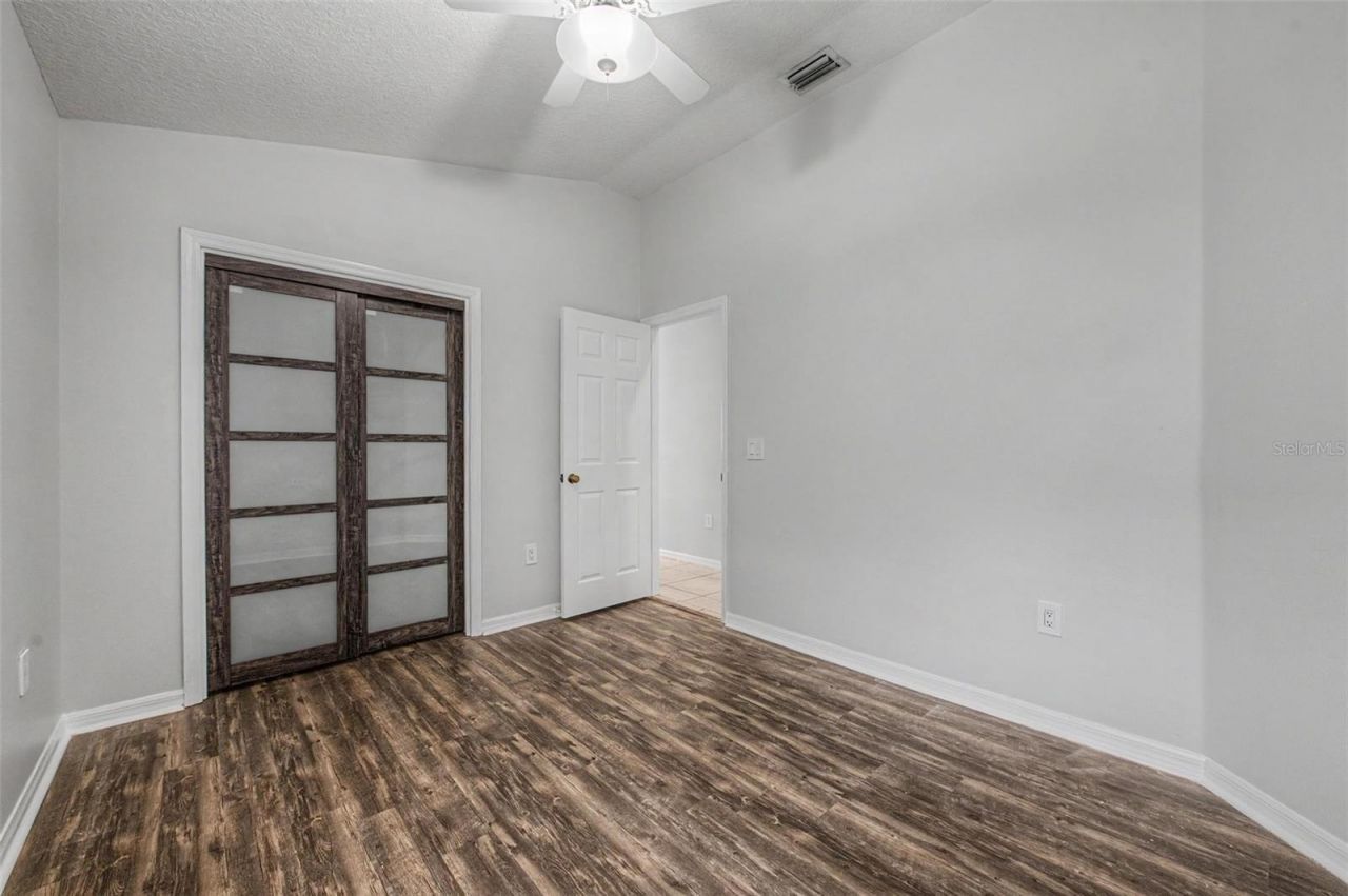 4021 Lithia Ridge Boulevard, Valrico, FL 33596 Photo
