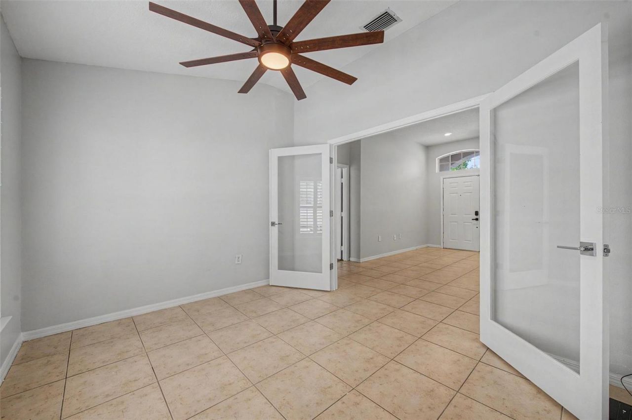 4021 Lithia Ridge Boulevard, Valrico, FL 33596 Photo