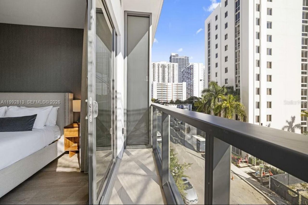 229 SW 9th Street , Unit 406, Miami, FL 33130 Photo