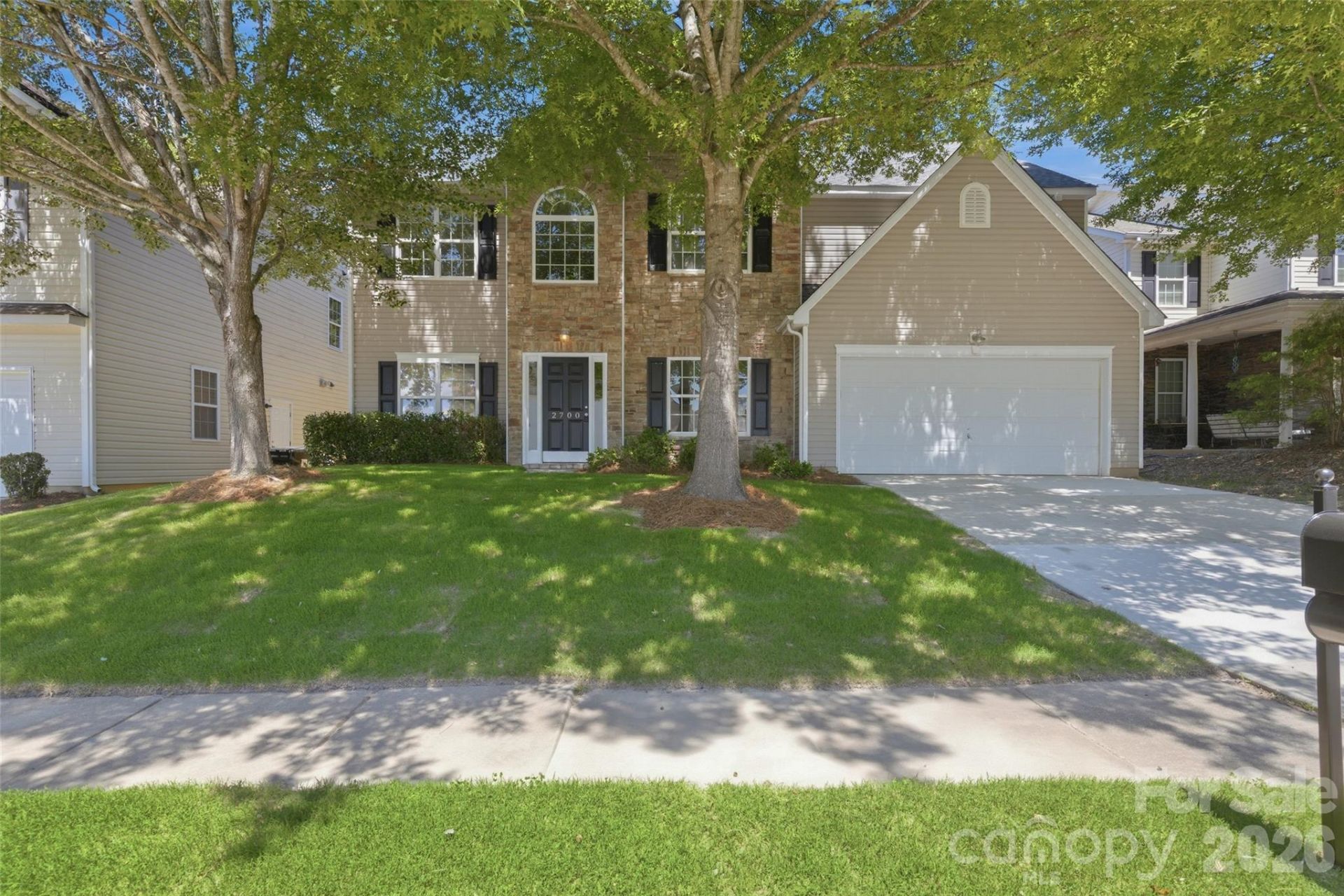 2700 Piersland Drive , Matthews, NC 28104 Main Photo