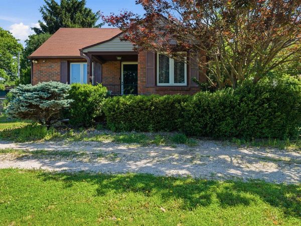 5414 N HUMBOLDT Avenue, Peoria Heights, IL 61616