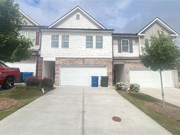 4724 Fullerton Drive , Oakwood, GA 30566