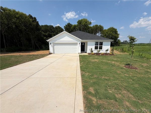 11 Baxley Drive, Dunn, NC 28334