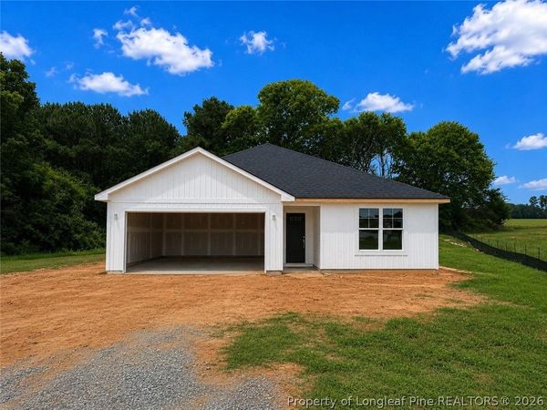 11 Baxley Drive, Dunn, NC 28334