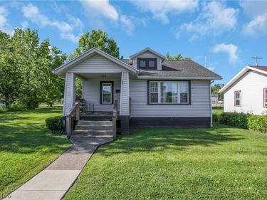 204 E Jefferson Street, New Lexington, OH 43764
