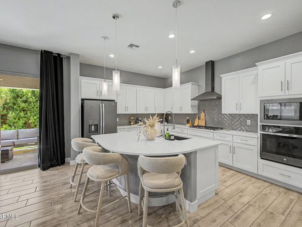 523 E YELLOWSTONE Place, Chandler, AZ 85249