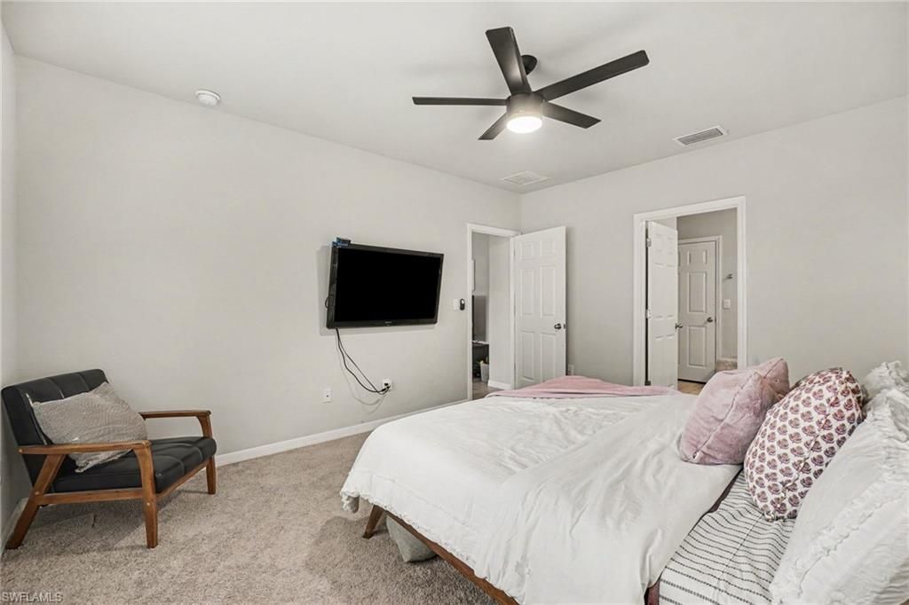 2045 NW 7th St, Cape Coral, FL 33993 Photo
