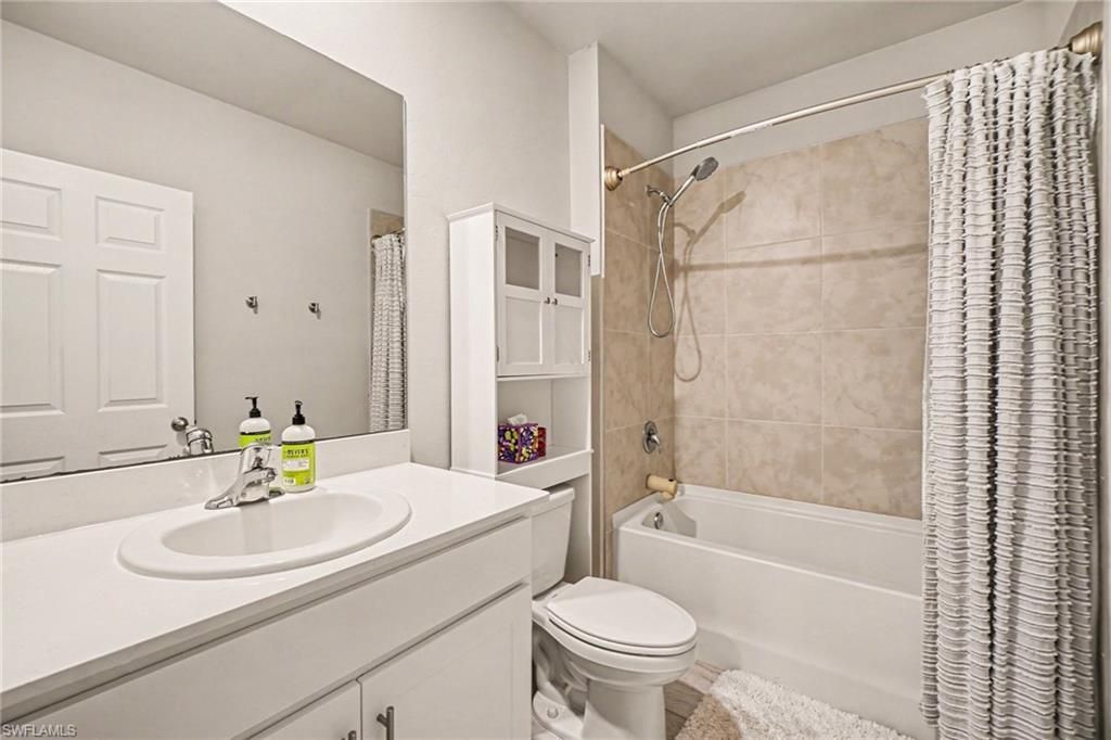 2045 NW 7th St, Cape Coral, FL 33993 Photo