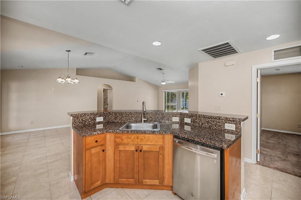 1922 Jacaranda Pkwy W, Cape Coral, FL 33993 Photo