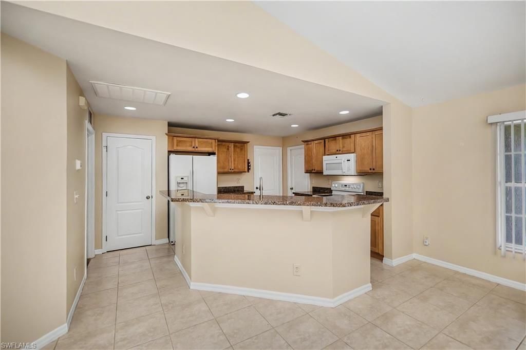 1922 Jacaranda Pkwy W, Cape Coral, FL 33993 Photo