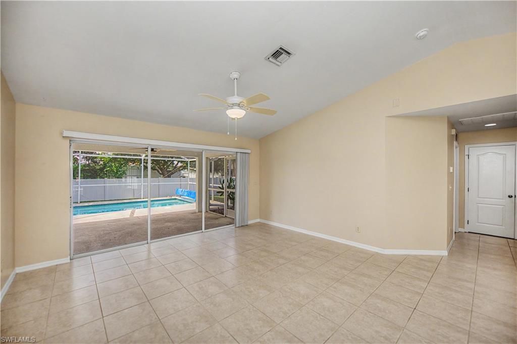 1922 Jacaranda Pkwy W, Cape Coral, FL 33993 Photo