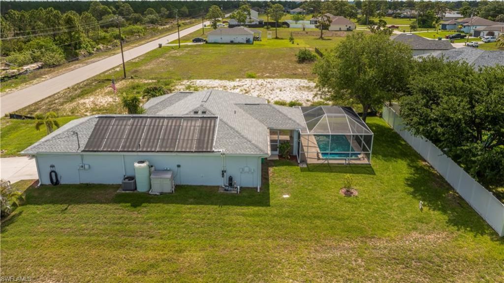 1922 Jacaranda Pkwy W, Cape Coral, FL 33993 Photo