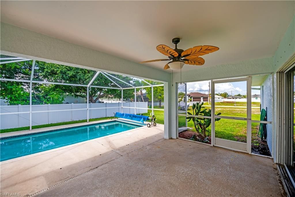 1922 Jacaranda Pkwy W, Cape Coral, FL 33993 Photo