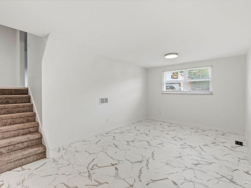 9164 Cherry Blossom Lane, Springfield Twp., OH 45231 Photo 13