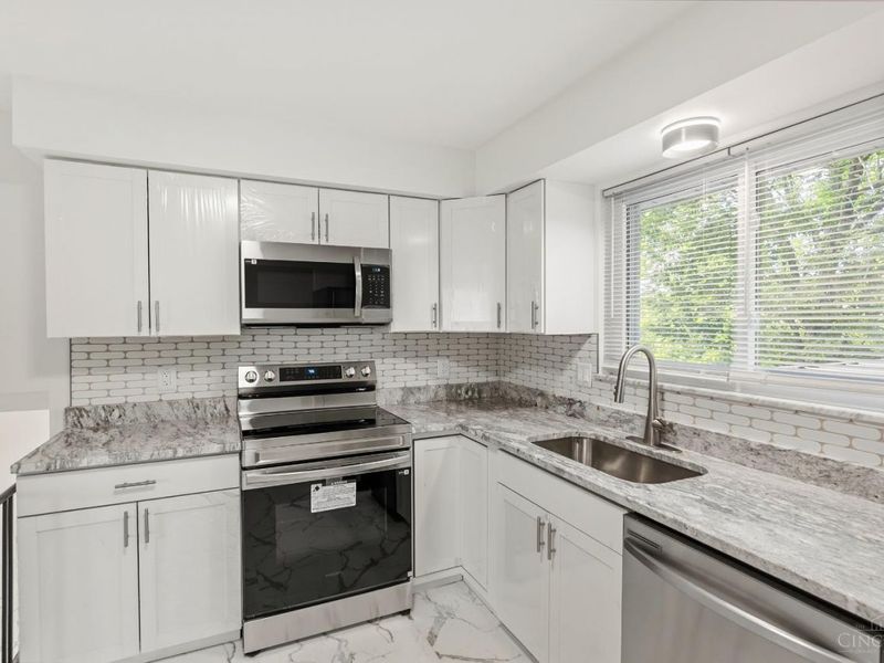 9164 Cherry Blossom Lane, Springfield Twp., OH 45231 Photo 9