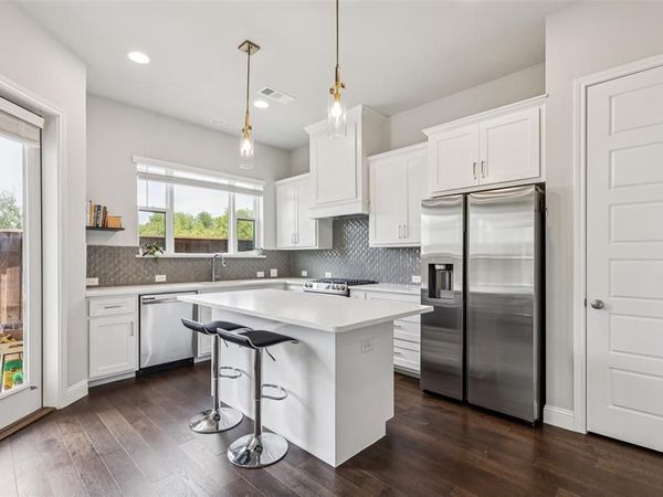 6306 Oakbend Circle, Fort Worth, TX 76132