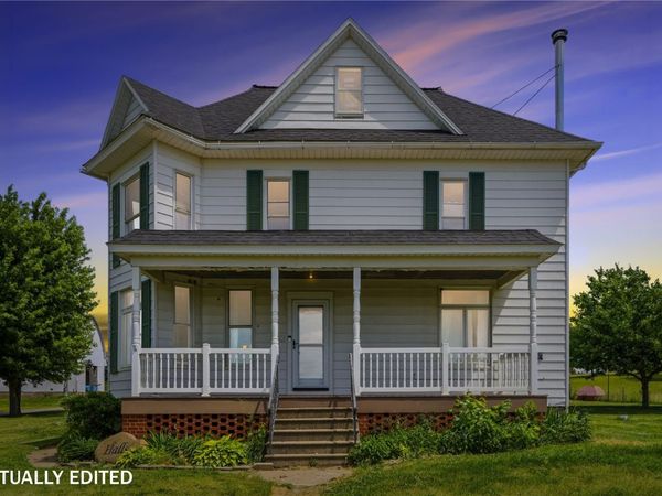 24682/24638 15th Street, Lisbon, IA 52253