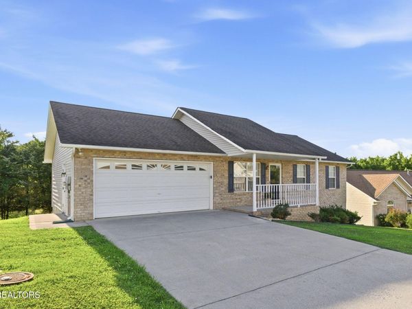 421 Drakewood Rd, Knoxville, TN 37924