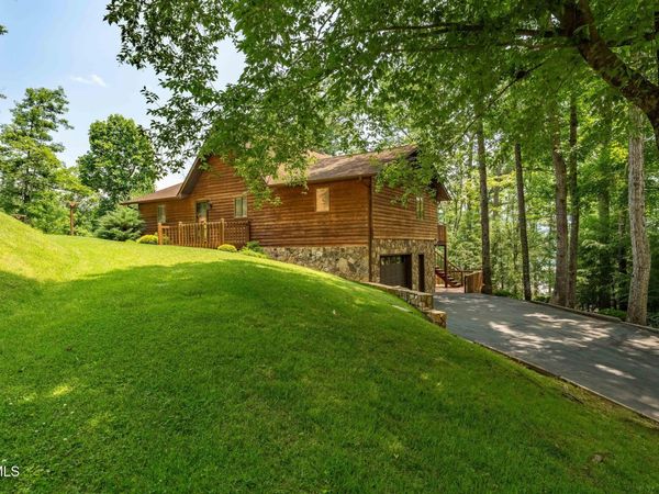 196 Hiddenwood Drive, Mountain City, TN 37683