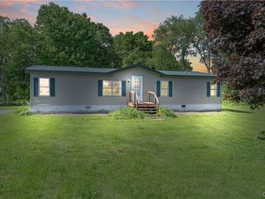 169 County Route 41a , Pulaski, NY 13142