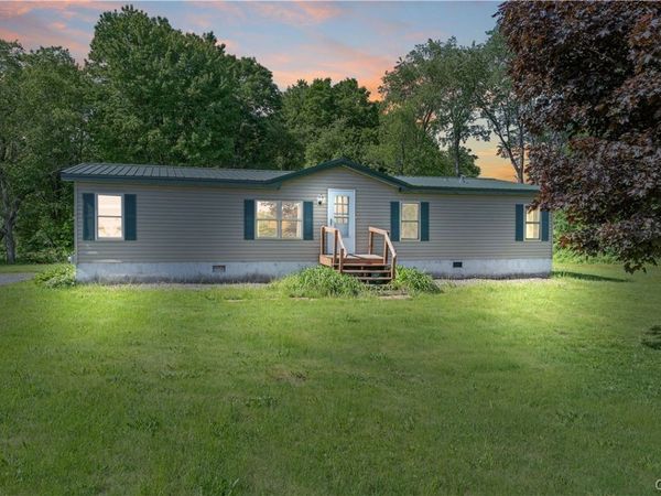 169 County Route 41a , Pulaski, NY 13142