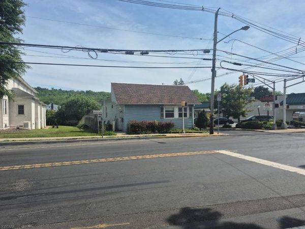 215 W. Washington Avenue, Washington, NJ 07882