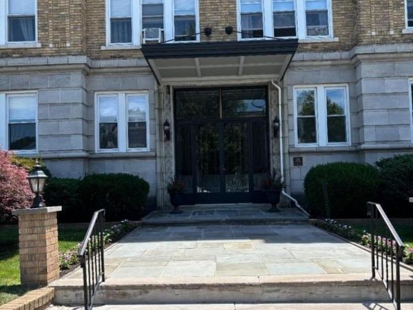 45 N Fullerton Ave, Unit 106, Montclair, NJ 07042