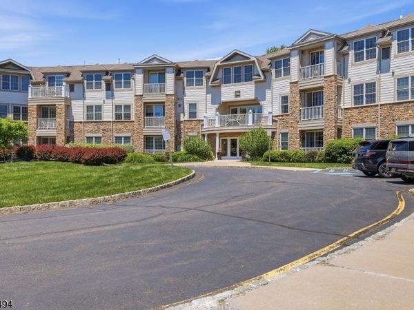 387 Victoria Drive, Bridgewater, NJ 08807