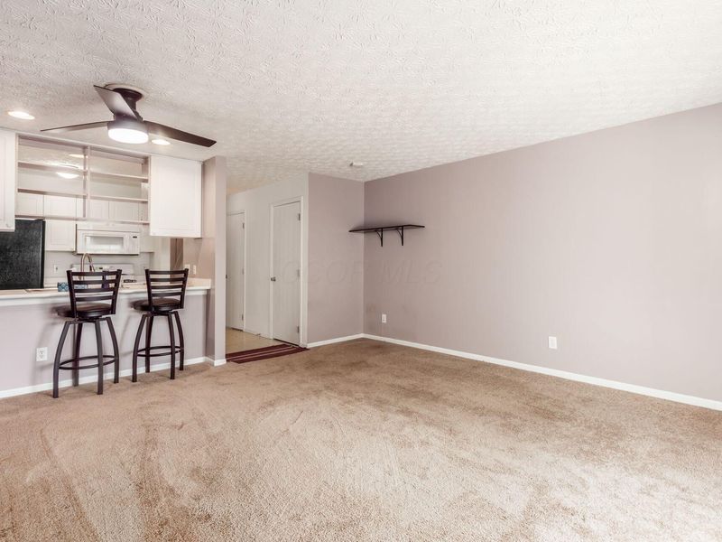 4645 Parrau Drive, Unit 68C, Columbus, OH 43228 Photo 17