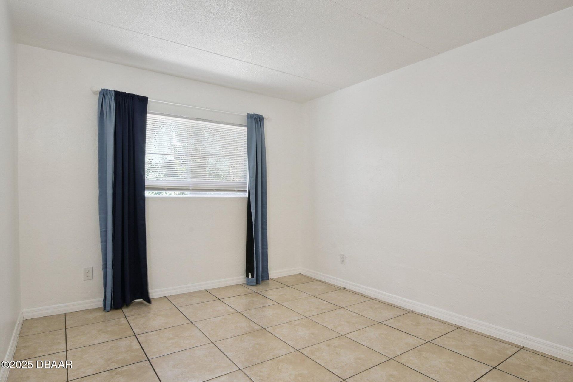 415 N Halifax Avenue, Unit 109, Daytona Beach, FL 32118 Photo