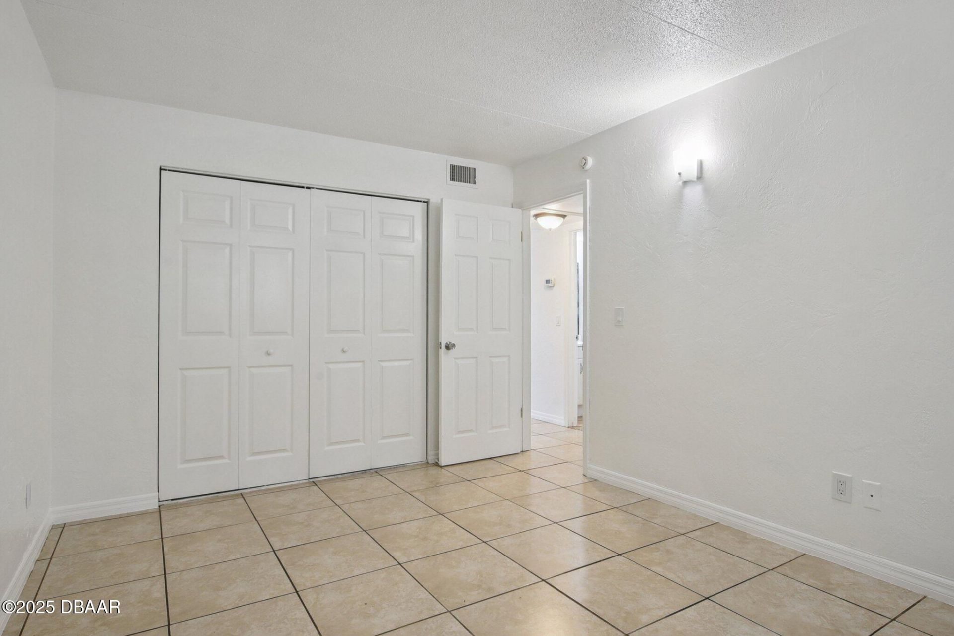 415 N Halifax Avenue, Unit 109, Daytona Beach, FL 32118 Photo