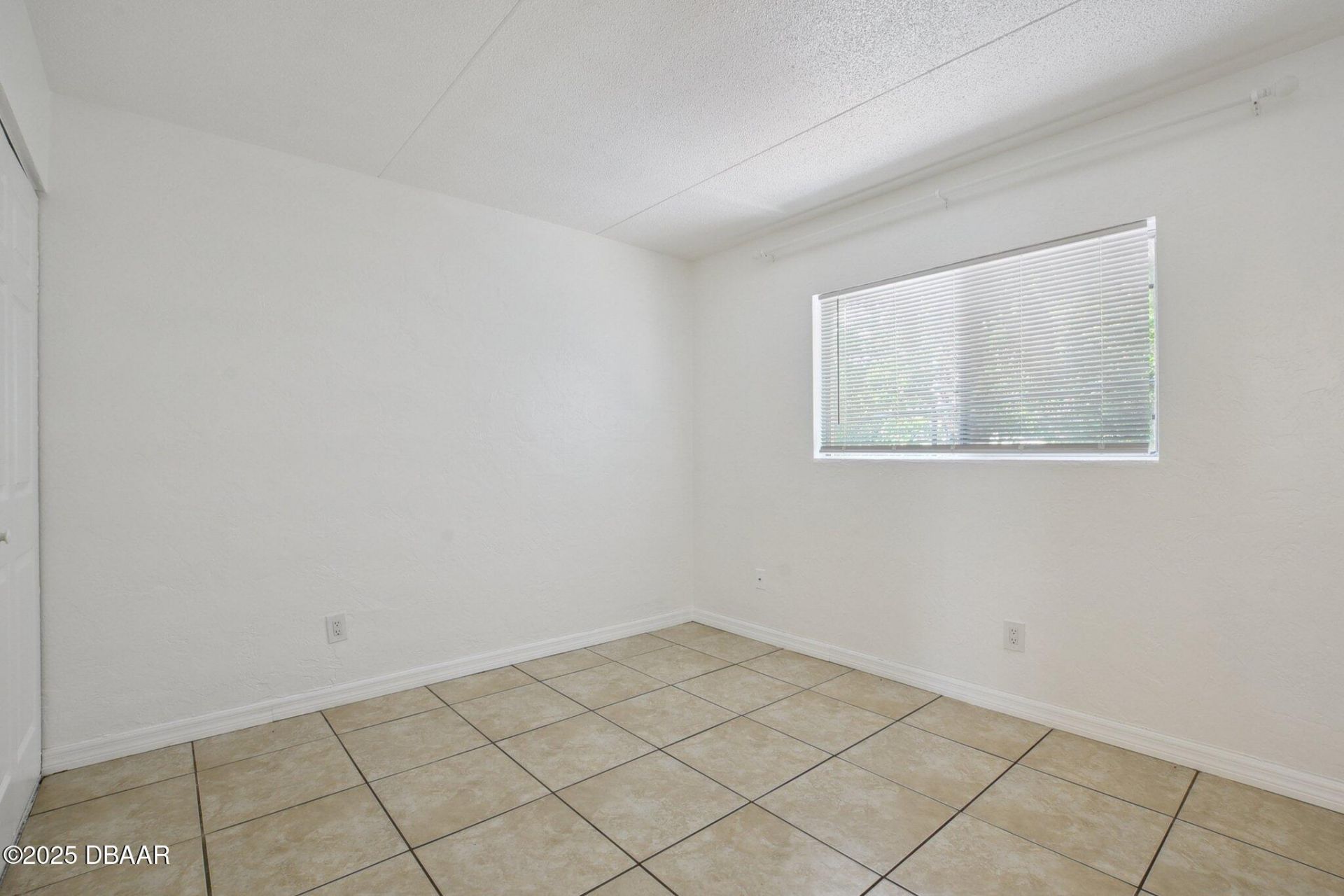 415 N Halifax Avenue, Unit 109, Daytona Beach, FL 32118 Photo
