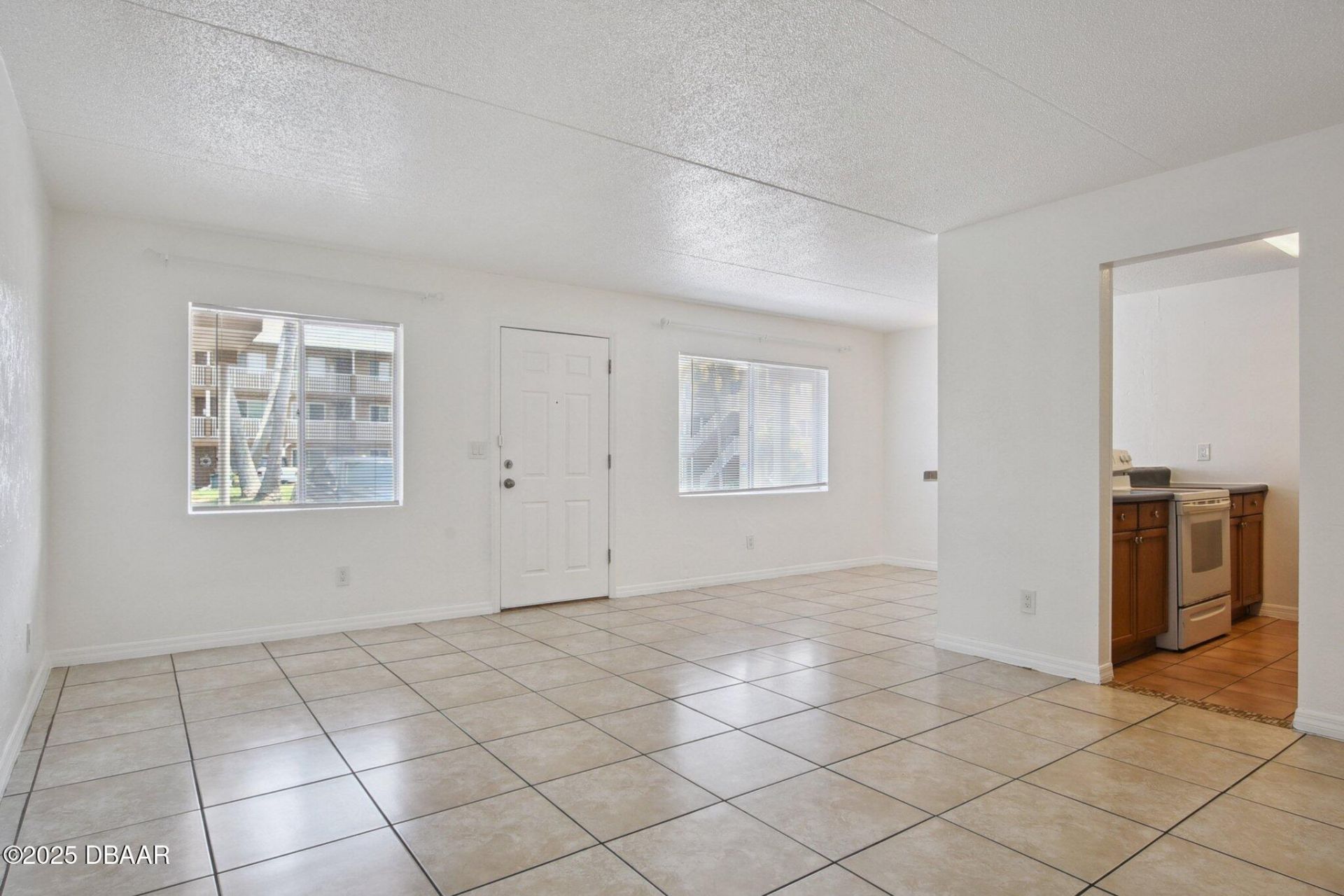 415 N Halifax Avenue, Unit 109, Daytona Beach, FL 32118 Photo
