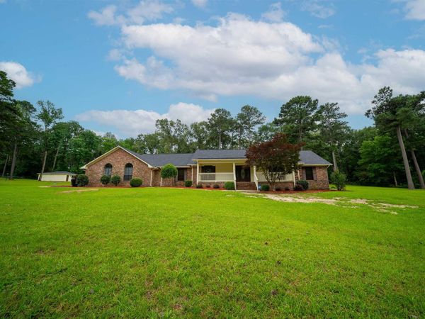 1265 Hollow Hills, Camden, AR 71701