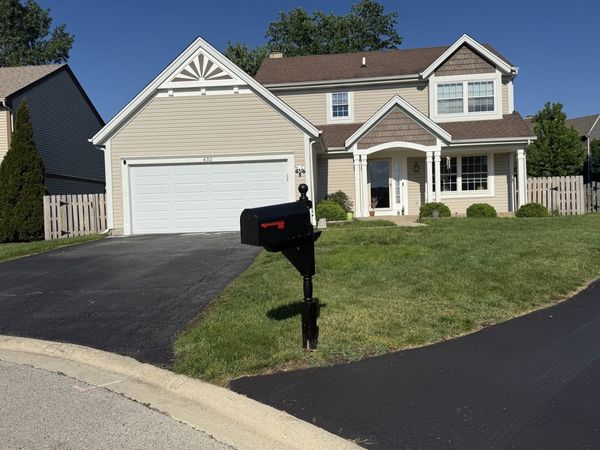 432 Harvard Lane , Bartlett, IL 60103