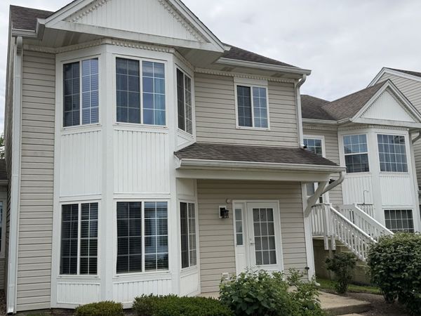 717 Hidden Creek Lane , North Aurora, IL 60542