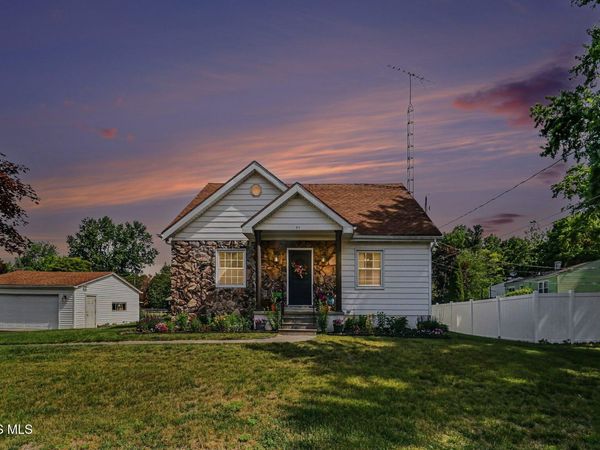 99 Academy Drive , Swanton, OH 43558