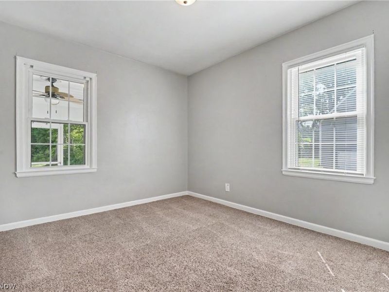 1711 Thornapple Avenue, Akron, OH 44301 Photo 14