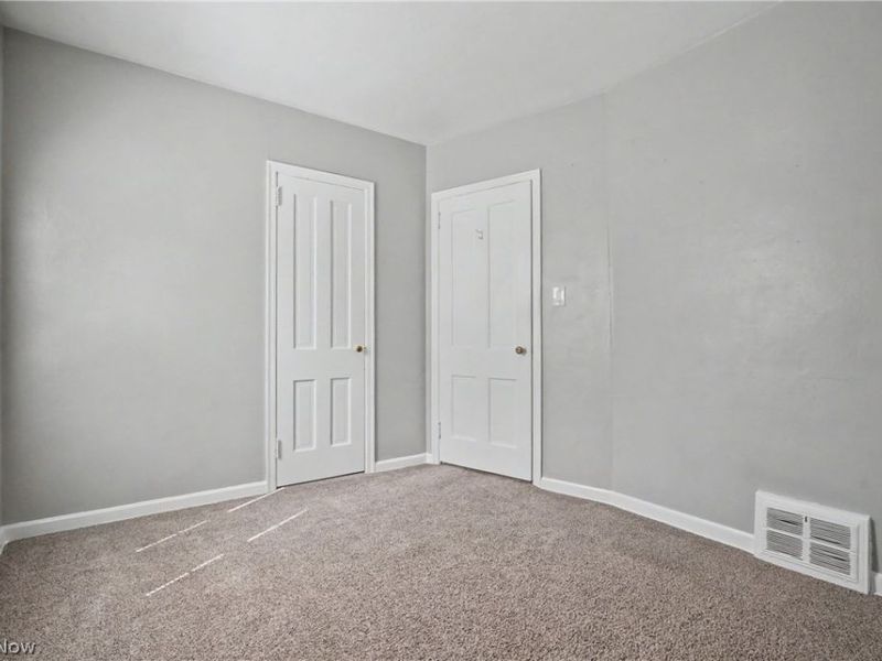 1711 Thornapple Avenue, Akron, OH 44301 Photo 15
