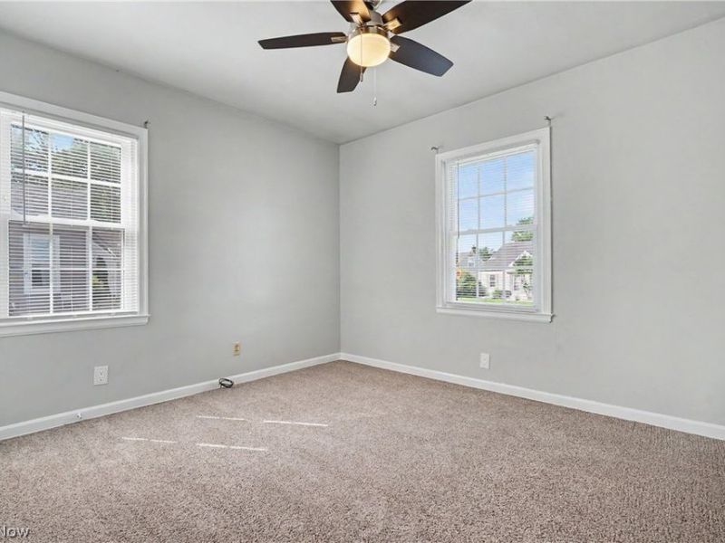 1711 Thornapple Avenue, Akron, OH 44301 Photo 18